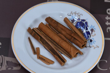 Dried cinnamon sticks 200 Grams