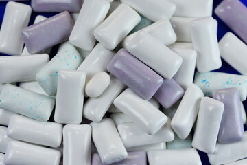 What to Know About Chewing Gum