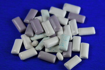 What to Know About Chewing Gum