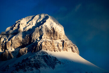 close up of crowsnest mountain in crowsnest pass