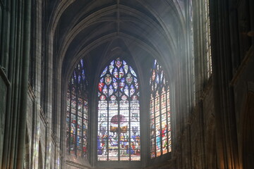 Cathédrale Notre Dame de l'Annonciation, construite au 15eme siecle, intérieur de la cathédrale, ville de Moulins, département de l'Allier, France