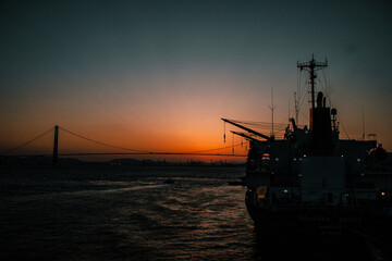 Obraz premium sunset over the sea