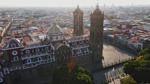 Cathedral of Puebla, Mexico Landmark Catedral de Puebla, zocalo