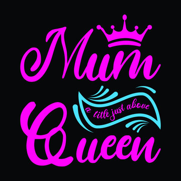 Text, hand lettering queen Mom. Vector isolated on a black background with a crown. Painted crown, hearts, calligraphy. Illustration for print, t-shirt, cup, poster, postcard, typography, tattoo for m