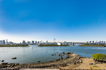 (東京都ｰ都市風景)青空とレインボーブリッジ３