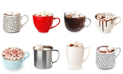 Abwaschbare Fototapete Set of tasty hot chocolate with marshmallows on white background © Pixel-Shot