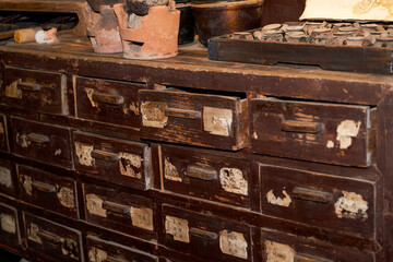 Herbal medicine cabinet and Chinese medicine pot in a Chinese herbal medicine store