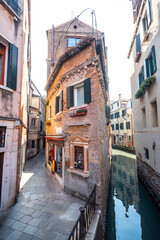 Fototapeta na wymiar Calle San Provolo, Venice, Italy.
