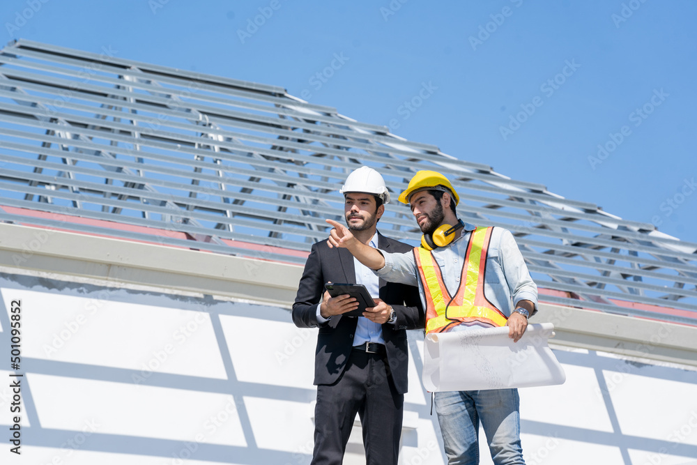 Aufkleber engineer with business manager are talking in construction site,project owner with blueprint working
