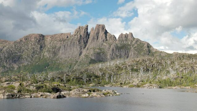 a close shot of mt geryon at lake elysia in the labyrinth of cradle mountain-lake st clair national park in tasmania, australia