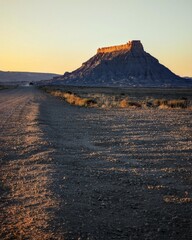 Factory Butte and Coal Mine Road - obrazy, fototapety, plakaty