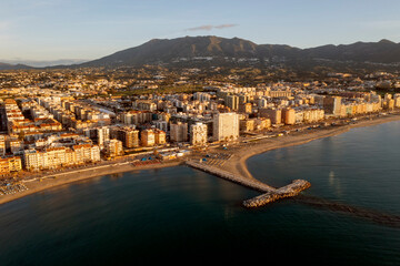 vista de la playa del centro de Fuengirola, Andalucía