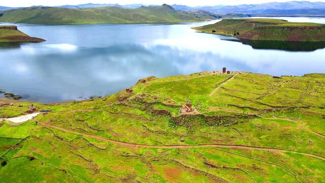 The best of Peru: Chullpas De Sillustani in Puno - Puno