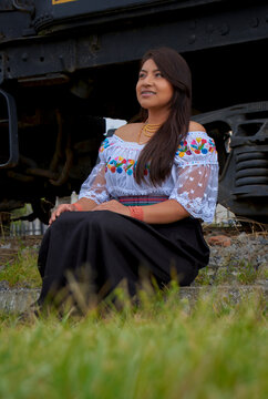 Mujer Ind&iacute;gena Ecuador-Riobamba
Las mujeres ind&iacute;genas son reconocidas como las protectoras y guardianas de los valores culturales y las garantes de la permanencia de sus pueblos.
