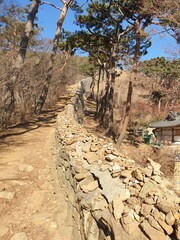 korean traditional temple in winter, 한국 겨울의 절, 강화도 전등사 jeondeungsa, 맑은 하늘 맑은 날씨, sky