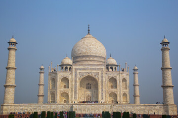 Fototapeta na wymiar View of Taj Mahal with blue sky, Agra, Uttar Pradesh, India