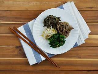 한국 전통음식, 고사리, 숙주나물, 시금치, 나물, 반찬