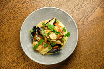 Salad with mussels vegetables