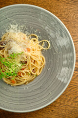 Spaghetti pasta with tomato sauce, mozzarella cheese