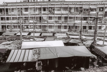 Time: April 26, 2022. Location: Ho Chi Minh City.  Content: Hang Phan Apartment. The apartment has an age of more than 50 years. 