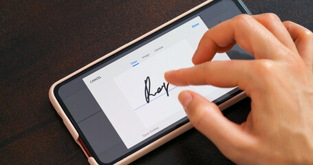 Electonic signature with finger in phone screen