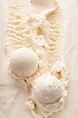 Vanilla ice cream texture and ball.