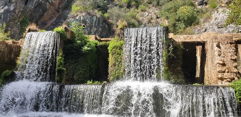 Queda de água artificial