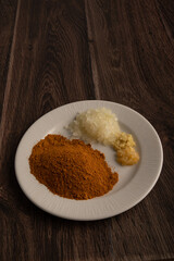 Mixed spices, onion, garlic and ginger 