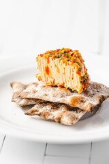 spicy cheese with biscuits 