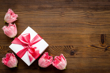 Happy Mothers day. Pink flowers with white gift box