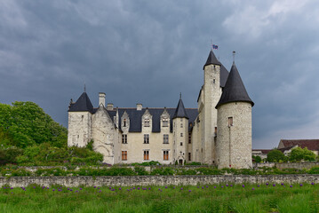 Fototapeta premium Frankreich - Lémeré - Burg Le Rivau 