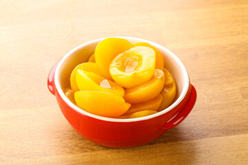 Canned apricot – sweet light dessert