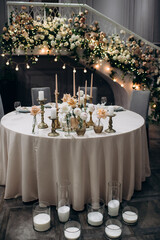 central flower arrangement on a served banquet table
