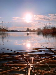 Zachód slońca. Jezioro warmińsko mazurskie. - obrazy, fototapety, plakaty