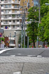 坂道と道路の風景