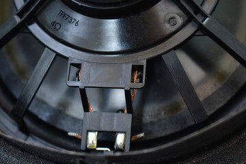 Speakers are car audio. that sounds good for listening to music