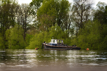 Fototapeta premium boat on the river
