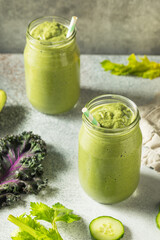Healthy Organic Detox Green Smoothie