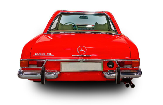 1968 Mercedes-Benz 280 SL Pagoda. White background.