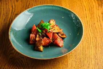 Beef flakes with large basil leaves