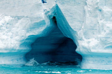 Antartica - Tabular Iceberg in Bransfield Strait