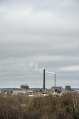 Fototapeta na wymiar power plant with smoke in Kiviõli town