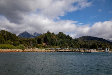 Obraz premium lake and mountains