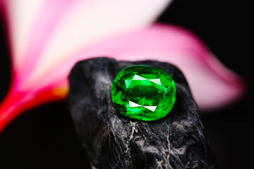 luxury, background, diamond, precious, green, jewelry, design, beautiful, gemstone, gem, jewel, closeup, fashion, emerald, shiny, jewellery, stone, expensive, brilliant, crystal, natural, macro, miner