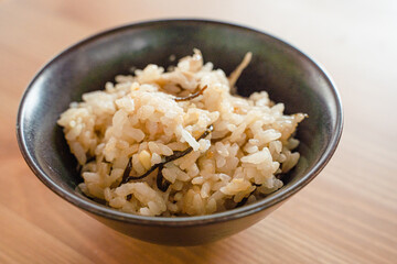 食べ物素材　ほくほくの炊き込みご飯