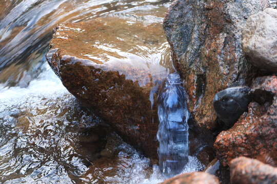 Picture of a plastic bottle.