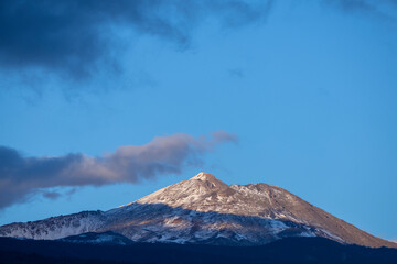 Fototapeta premium el teide in the clouds tenerife