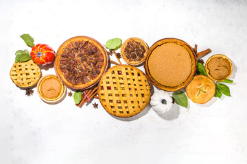 Set variety fall seasonal pies © ricka_kinamoto
