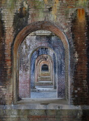 Fototapeta na wymiar 南禅寺のレンガ造りの水路閣