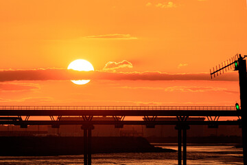 Fototapeta na wymiar Sunset behind the jetty